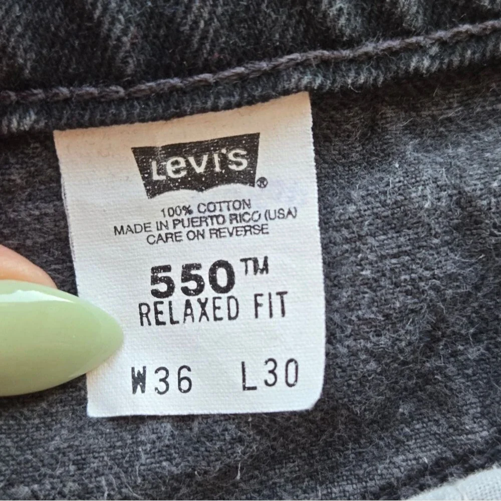 Vintage 90s Levi’s 550 Relaxed Fit Black Wash Jeans - Made in USA/PR - 36x30